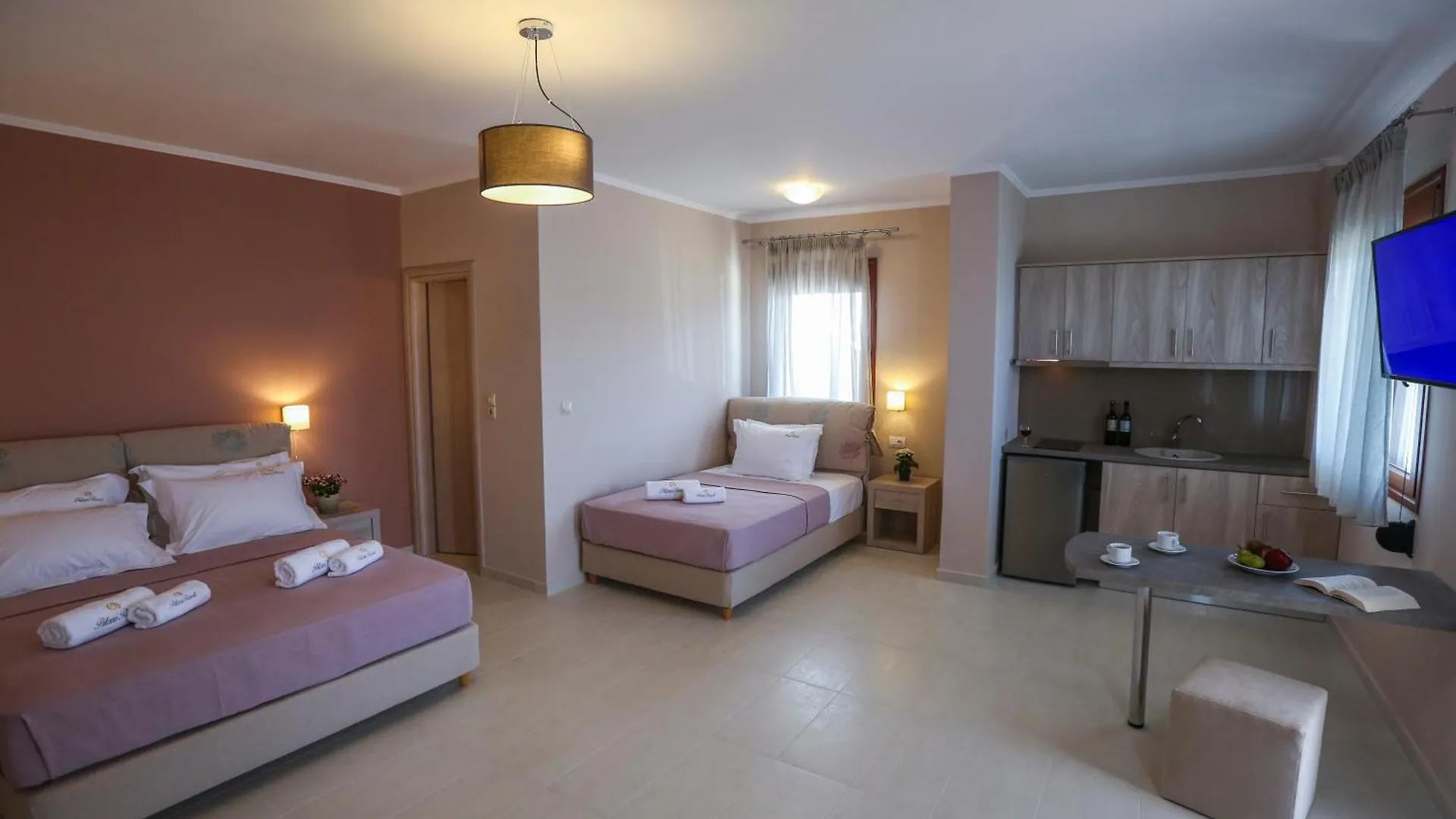 Hotel Petani Resort Vovikes